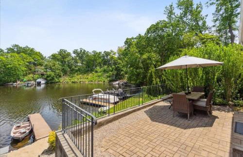 All Sports Lake House on Lake Orion! - Foto 7