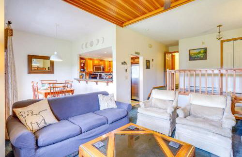 Lake Placid Condo with Patio - Walk to Beach! - Foto 7