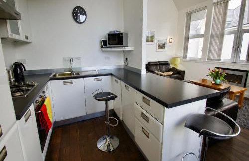 Penthouse Apartment - Photo 9