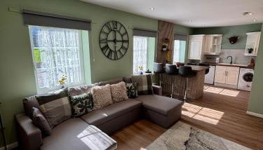 The Wheel House - Private Front door and Free Parking - Foto 2