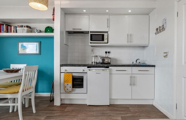 Swn Y Tonnau - Sea Front Apartment Spectacular Sea Views Parking Direct Beach Access - Foto 8