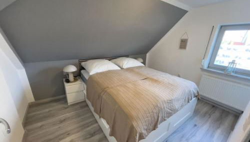 Kleiner Hookie in Hooksiel mit Hund - Foto 3