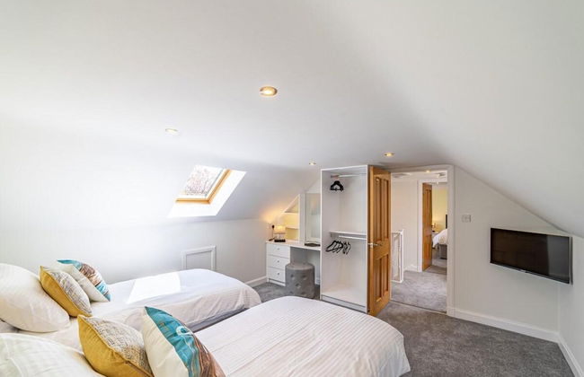 3 Bed Cottage - Sleeps 6 - Garden - Parking - Wifi - Foto 4