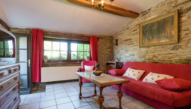 Farmhouse Situated at the Edge of the Woods - Photo 5, Living room