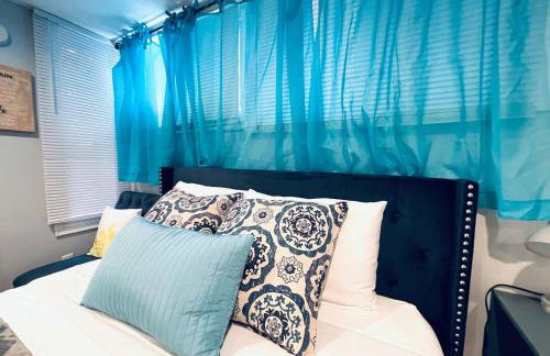 Luxe City Hall Suite by Rittenhouse Square - Photo 3