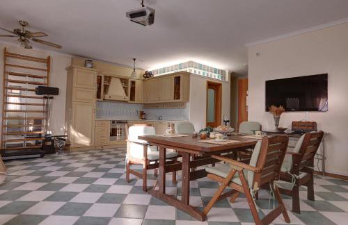 ASLANIS SOUROTI Family Home - Photo 15