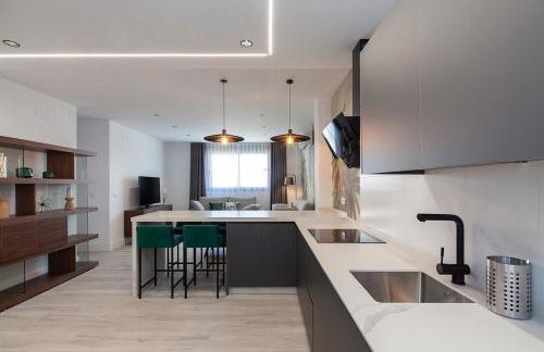 Espectacular piso en Nervión - Foto 7