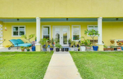 Aircraft Tours! Fly-In Hangar Apt in New Waverly - Foto 21