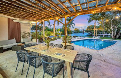 180 of Waterfront Heated Pool Walk To Beach Paradise Point Key RESIDENCES - Foto 19