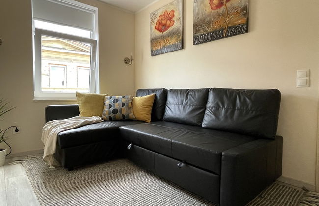 Prime 2Br Apt Next to Train Station - Foto 3