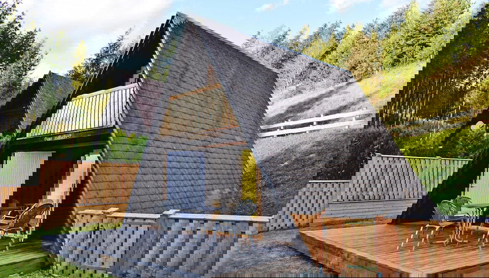 Hut Near Lake Traboch and Eisenerz Alps - Foto 1