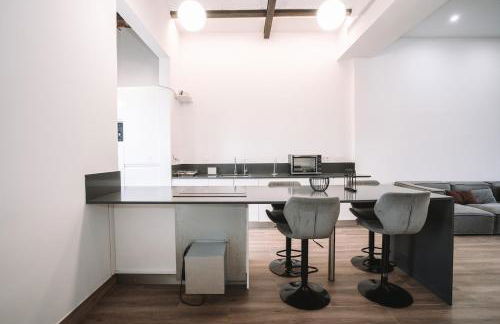 Duplex Oasis with Terrace, Pool and BBQ & Parking - Foto 11