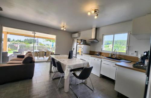 En Ardèche, maison de vacances L'Odalys climatisée avec sa piscine privée et chauffée - Foto 11