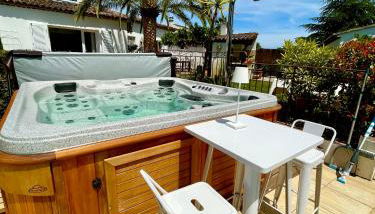 Villa provençale, Golfe Saint Tropez, Climatisée 12 pers, 4 suites, Piscine chauffée, Hammam, Spa, Billard, Pétanque, Wifi professionnel haut débit - Foto 4