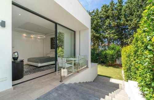 Brand New 7B Villa Zelda Beachside New Golden Mile - Photo 45