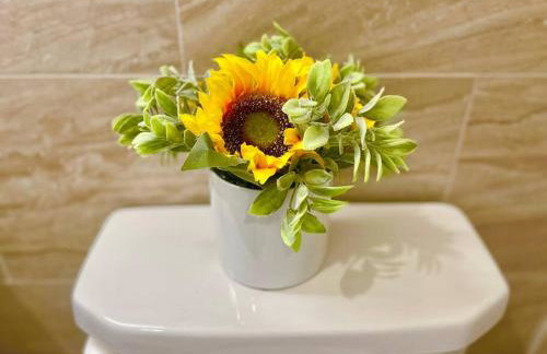 FuLLy LoAdeD ReSerVaTioN 3bed 2ba w Parking - Photo 54