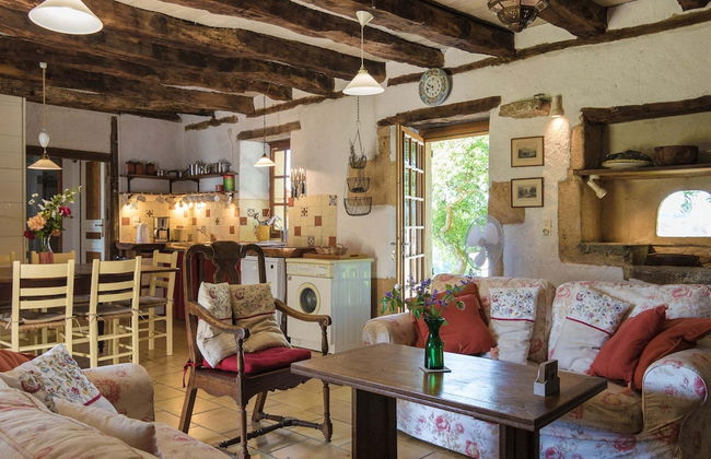 Farmhouse With Private Pool, Large Garden and Playground - Foto 35