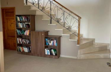 The Schoolmistress With The Golden Eyes, studios & rooms - Photo 28