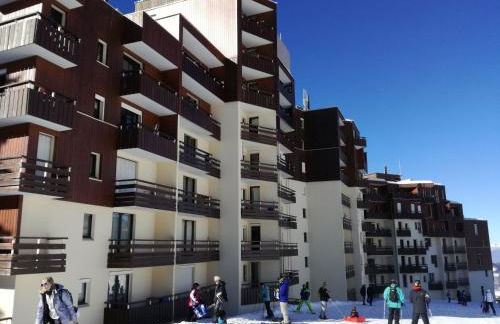 Studio fonctionnel au pied des pistes avec balcon - FR-1-557-94 - Foto 8