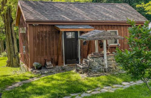 Cozy Cabin Gateway with Pool and Firepit - Foto 17