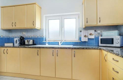 Villa Arpeggio - Cozy 3-Bedroom Villa with Private Pool in Montinhos da Luz, Lagos - Foto 17