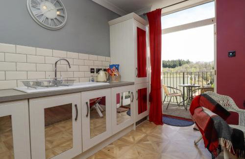 The Tack Room - Photo 9