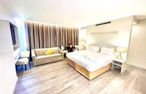 Axiom Park Hotel - Photo 100