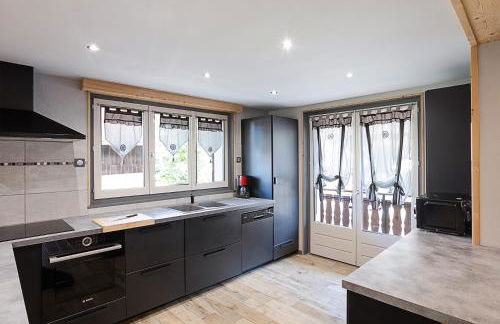 Chalet les 4 saisons - Ski, parking et jardin - Foto 16