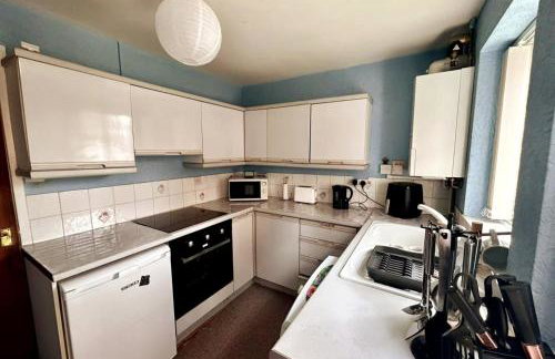 Oldham Bungalow Retreat: 2BD Peaceful Comfort - Foto 17