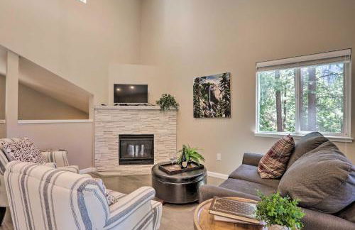 1 Mi to Skiing and Beaches Incline Village Home! - Foto 4