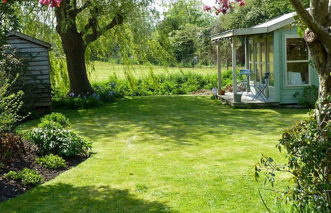 Pretty Cottage Near City Sea - Foto 29