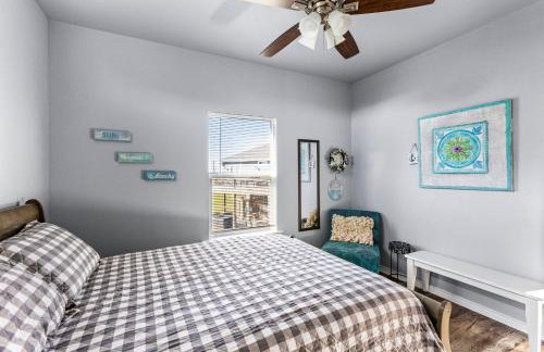 Steps to the Beach l Modern Interior - Foto 36