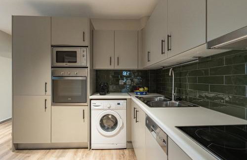 Boutique Saline Apartments - Green - Photo 8