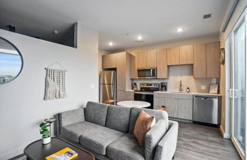 CozySuites Roomy 1BR, Lawrenceville - Foto 1