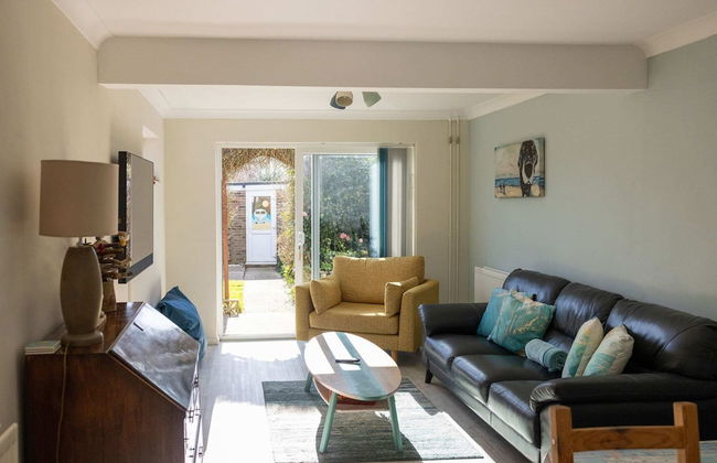 Seaside Retreat - Five Minutes to Beach Village - Photo 7