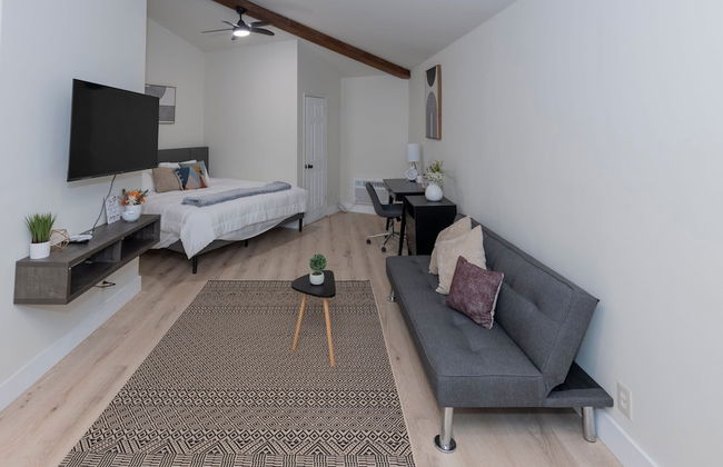 Cozy Studio Apt Close to the Gardens - King Bed - Foto 4