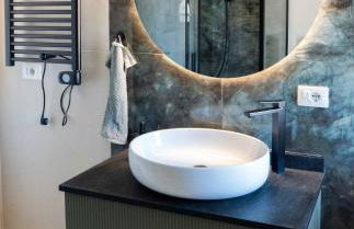 Spacious & modern, short drive to lake & mountain - Foto 11