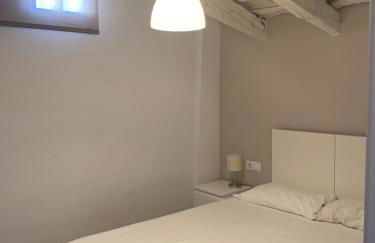 Up Town 25 - Photo 36