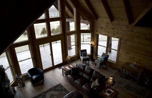 Stunning Private Cabin Getaway with Gorgeous Fireplace near Quincy, Illinois - Foto 22