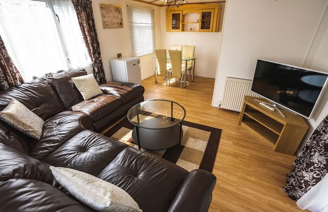Lochlands 2BR Family Caravan - Pets - Play Park - Foto 17