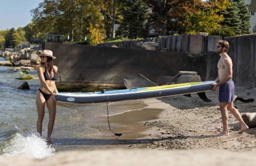 Tree-Top Lake-Front Cottage - Foto 35