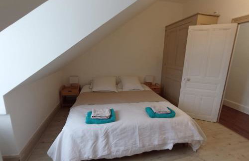 Big Townhouse In Paray Le Monial For 25 People - Foto 17