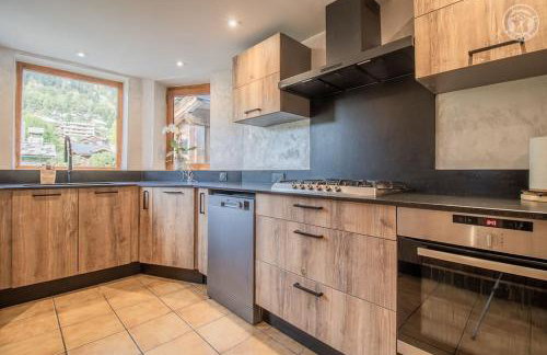 Spacieux Chalet 19pers, Piscine, Jacuzzi, Sauna & Salle de Jeux - Foto 43