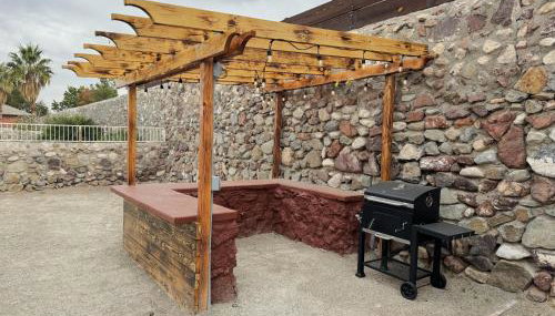 Peaceful West: 4BR Dusk Haven - Foto 5