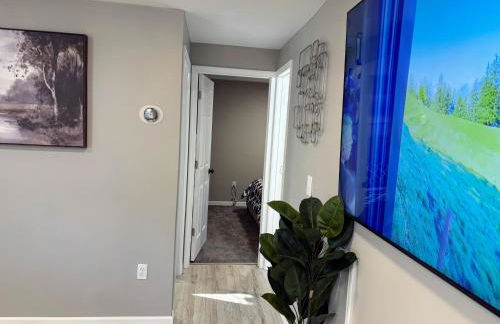 Your Cozy Home Away From Home king bed, parking - Foto 19