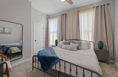 Cowboy Pool 2 mins 2 Silos & Cameron Park - Photo 4