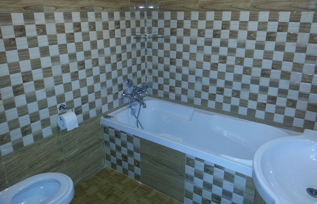 Wangnoo Houseboats - Foto 24