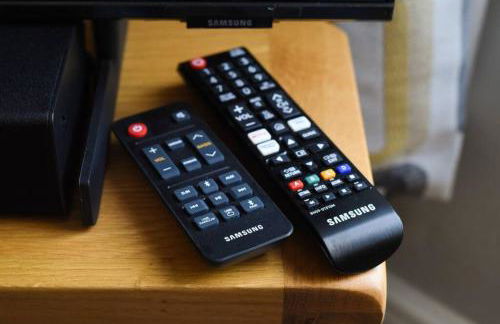 Air Maison - Family Home with Off-Road Parking - Photo 49