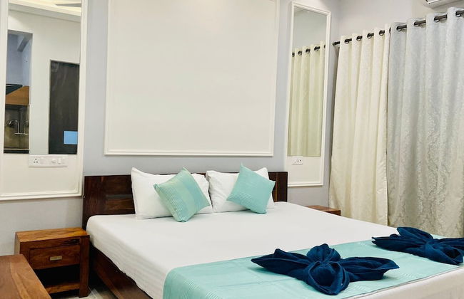 Monarch suites - Photo 13