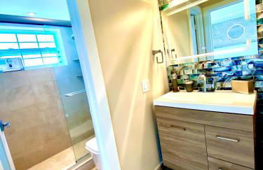 Premium Modern waterfront apartment with Miami Skyline view on the bay 5 mins drive to Miami Beach with free parking - Foto 21